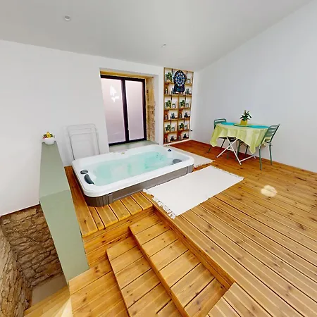 Maison De Charme A Avec Espace - Fr-1-785-23 Apartment *